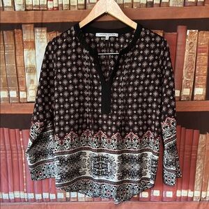 Collective Concepts Crespi Split Neck Blouse‎ Stitch Fix XS